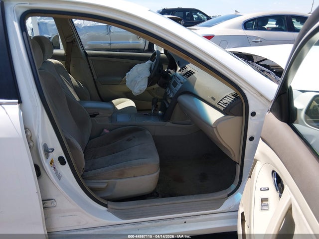 2011 Toyota Camry მანქანა იყიდება აუქციონზე, vin: 4T1BF3EK2BU632119, აუქციონის ნომერი: 44867115