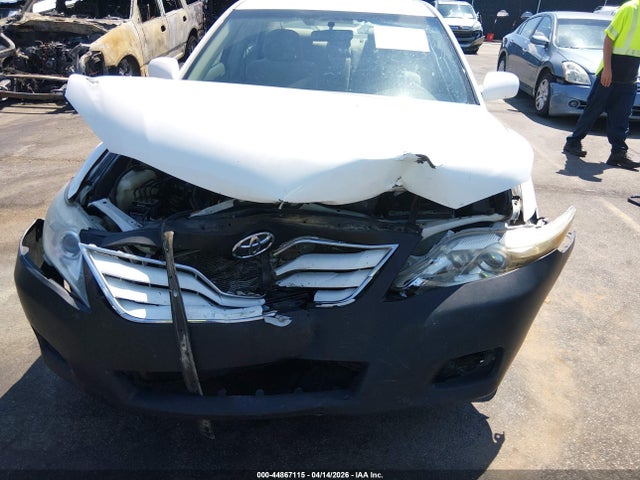 2011 Toyota Camry მანქანა იყიდება აუქციონზე, vin: 4T1BF3EK2BU632119, აუქციონის ნომერი: 44867115