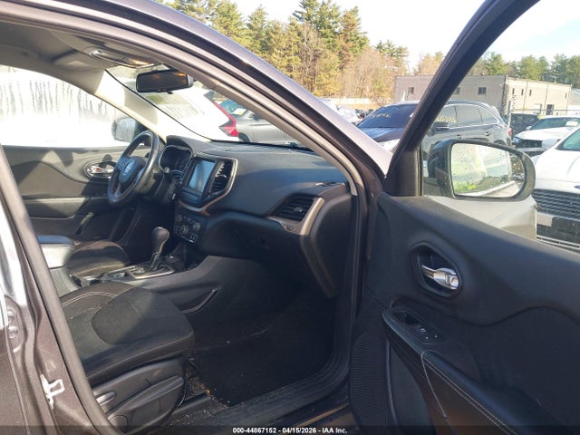44867152 :رقم المزاد ، 1C4PJMCS0FW659542 vin ، 2015 Jeep Cherokee Latitude مزاد بيع