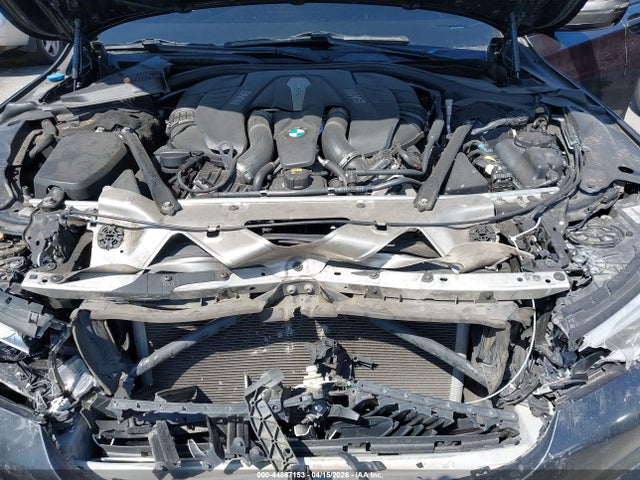 2018 Bmw 750i მანქანა იყიდება აუქციონზე, vin: WBA7F0C52JGM22717, აუქციონის ნომერი: 44867153