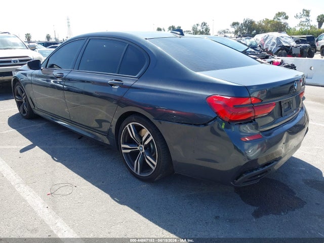 2018 Bmw 750i მანქანა იყიდება აუქციონზე, vin: WBA7F0C52JGM22717, აუქციონის ნომერი: 44867153