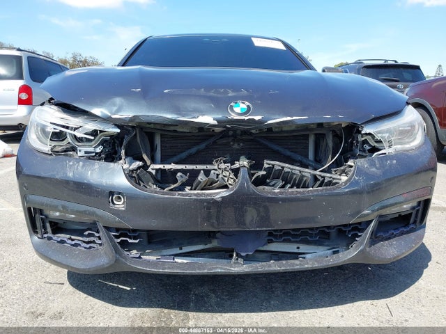 2018 Bmw 750i მანქანა იყიდება აუქციონზე, vin: WBA7F0C52JGM22717, აუქციონის ნომერი: 44867153