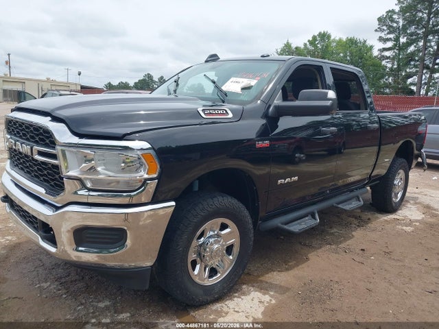 44867181 :رقم المزاد ، 3C6UR5CJ2KG704408 vin ، 2019 Ram 2500 مزاد بيع