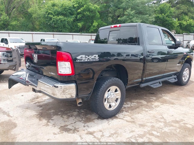 44867181 :رقم المزاد ، 3C6UR5CJ2KG704408 vin ، 2019 Ram 2500 مزاد بيع