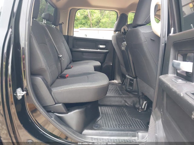 44867181 :رقم المزاد ، 3C6UR5CJ2KG704408 vin ، 2019 Ram 2500 مزاد بيع