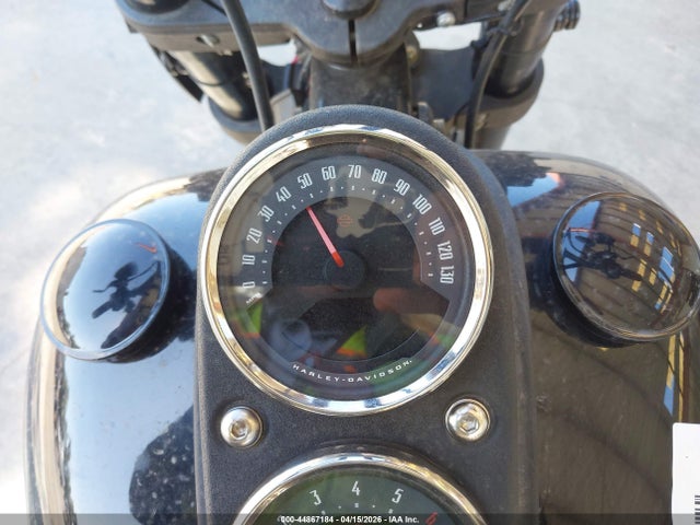 1HD1YWK2XLB011500 Harley-Davidson FXLRS