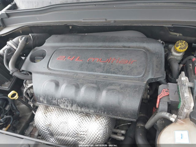 44867183 :رقم المزاد ، ZACCJABT3FPB47455 vin ، 2015 Jeep Renegade Latitude مزاد بيع