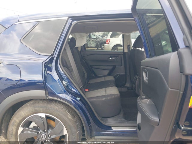 Продажа на аукционе авто 2024 Nissan Rogue Sv Fwd, vin: 5N1BT3BA4RC743260, номер лота: 44867195