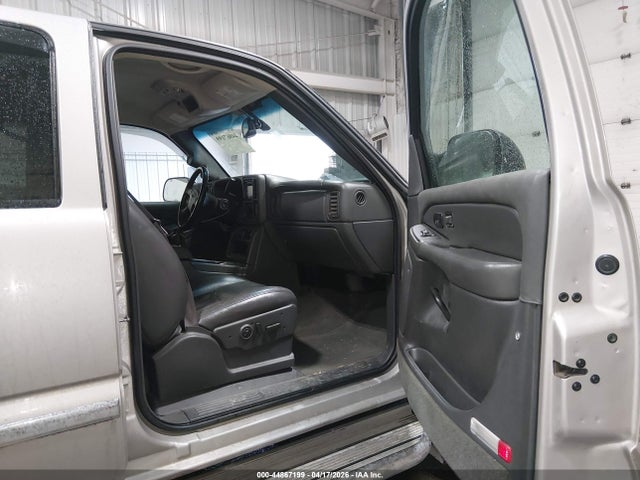 Продаж на аукціоні авто 2005 Gmc Sierra 2500hd Slt, vin: 1GTHK23205F957755, номер лоту: 44867199