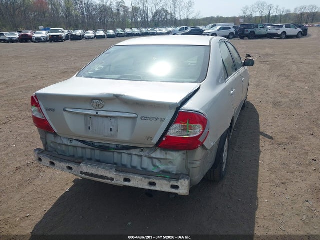2003 Toyota Camry Le V6 მანქანა იყიდება აუქციონზე, vin: 4T1BF32K83U056624, აუქციონის ნომერი: 44867201