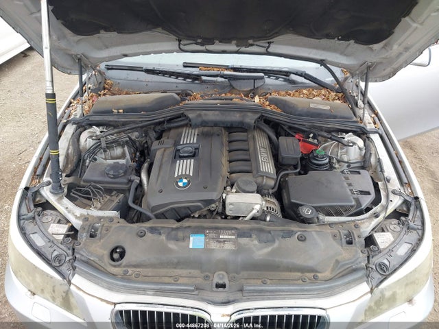 2008 Bmw 528i მანქანა იყიდება აუქციონზე, vin: WBANU53558CT17021, აუქციონის ნომერი: 44867208