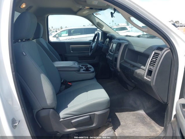 2017 RAM 1500 3C6JR7DG7HG765344 Photo 4