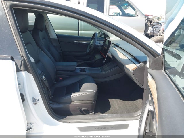 44867248 :رقم المزاد ، 5YJ3E1EA6NF374448 vin ، 2022 Tesla Model 3 Rear-wheel Drive مزاد بيع