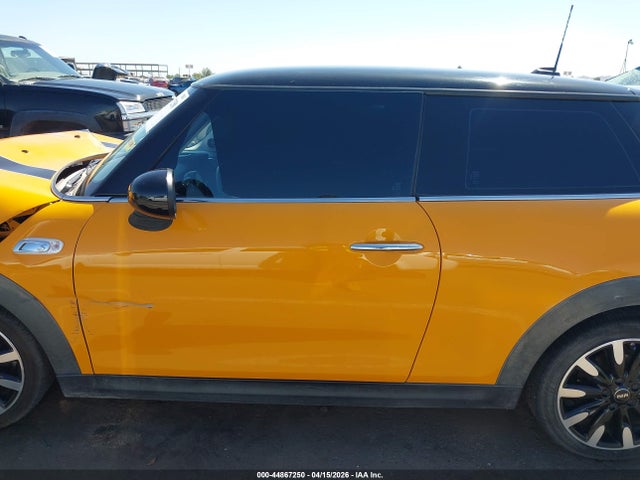 Mini Hardtop Cooper S 2015 WMWXP7C56F2A33477 Image 14