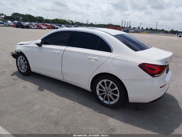 2019 Mercedes-benz A 220 მანქანა იყიდება აუქციონზე, vin: WDD3G4EB0KW024329, აუქციონის ნომერი: 44867255