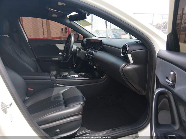 2019 Mercedes-benz A 220 მანქანა იყიდება აუქციონზე, vin: WDD3G4EB0KW024329, აუქციონის ნომერი: 44867255
