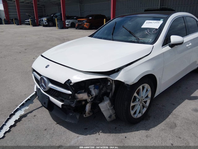 2019 Mercedes-benz A 220 მანქანა იყიდება აუქციონზე, vin: WDD3G4EB0KW024329, აუქციონის ნომერი: 44867255