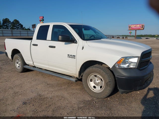 2017 RAM 1500 1C6RR7FG0HS822329