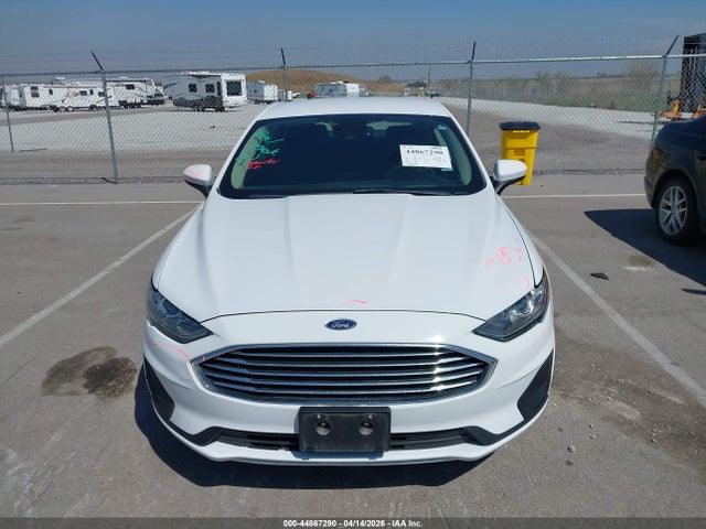 44867290 :رقم المزاد ، 3FA6P0LU7KR240644 vin ، 2019 Ford Fusion Hybrid Se مزاد بيع