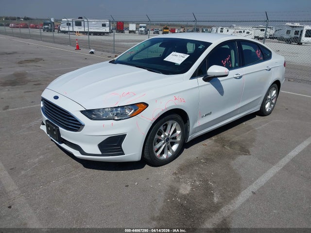 44867290 :رقم المزاد ، 3FA6P0LU7KR240644 vin ، 2019 Ford Fusion Hybrid Se مزاد بيع