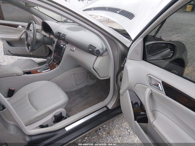 Продажа на аукционе авто 2006 Mercedes-benz C 280 Luxury, vin: WDBRF54H86A827796, номер лота: 44867330