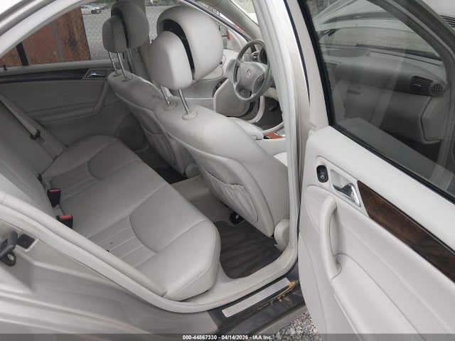 Продажа на аукционе авто 2006 Mercedes-benz C 280 Luxury, vin: WDBRF54H86A827796, номер лота: 44867330
