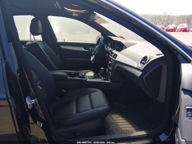 Продаж на аукціоні авто 2013 Mercedes-benz C 300 Sport 4matic, vin: WDDGF8AB7DG117573, номер лоту: 44867343