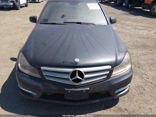 Продаж на аукціоні авто 2013 Mercedes-benz C 300 Sport 4matic, vin: WDDGF8AB7DG117573, номер лоту: 44867343