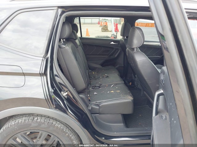 44867347 :رقم المزاد ، 3VVCB7AX7NM097232 vin ، 2022 Volkswagen Tiguan 2.0t Se R-line Black مزاد بيع