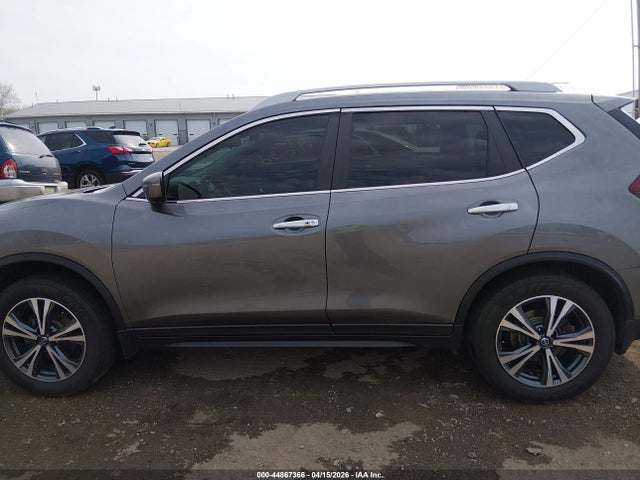 44867366 :رقم المزاد ، 5N1AT2MV3KC770350 vin ، 2019 Nissan Rogue Sv مزاد بيع