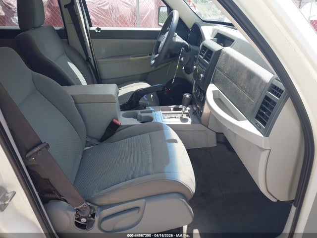2008 Jeep Liberty Sport მანქანა იყიდება აუქციონზე, vin: 1J8GP28K28W228515, აუქციონის ნომერი: 44867390
