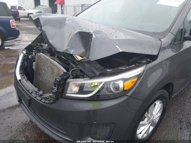 44867391 :رقم المزاد ، KNDMB5C19J6423851 vin ، 2018 Kia Sedona Lx مزاد بيع