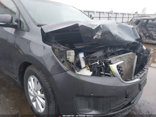 44867391 :رقم المزاد ، KNDMB5C19J6423851 vin ، 2018 Kia Sedona Lx مزاد بيع