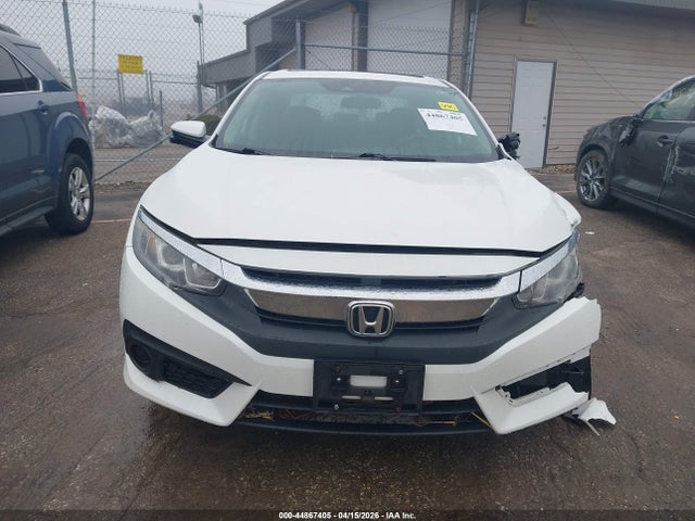44867405 :رقم المزاد ، 19XFC2F84HE043852 vin ، 2017 Honda Civic Ex مزاد بيع