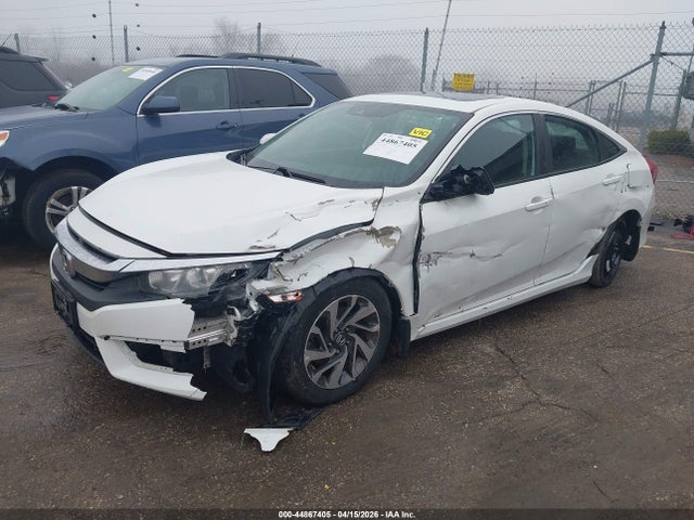 44867405 :رقم المزاد ، 19XFC2F84HE043852 vin ، 2017 Honda Civic Ex مزاد بيع