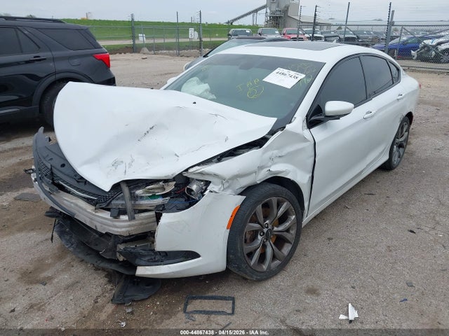 Продажа на аукционе авто 2015 Chrysler 200 S, vin: 1C3CCCBB5FN614742, номер лота: 44867438