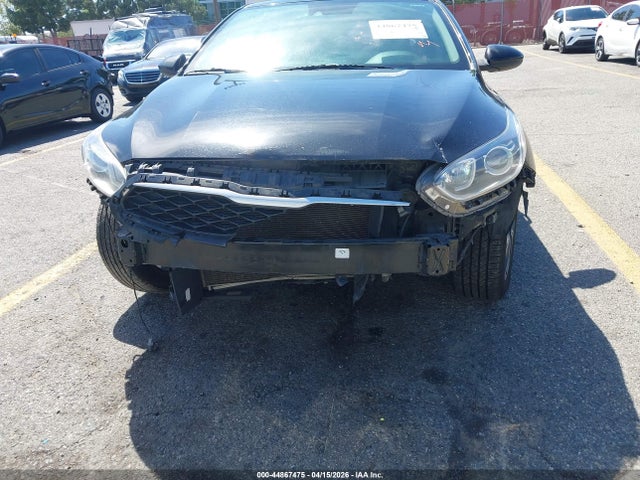 44867475 :رقم المزاد ، 3KPF24AD4ME305575 vin ، 2021 Kia Forte Lxs مزاد بيع