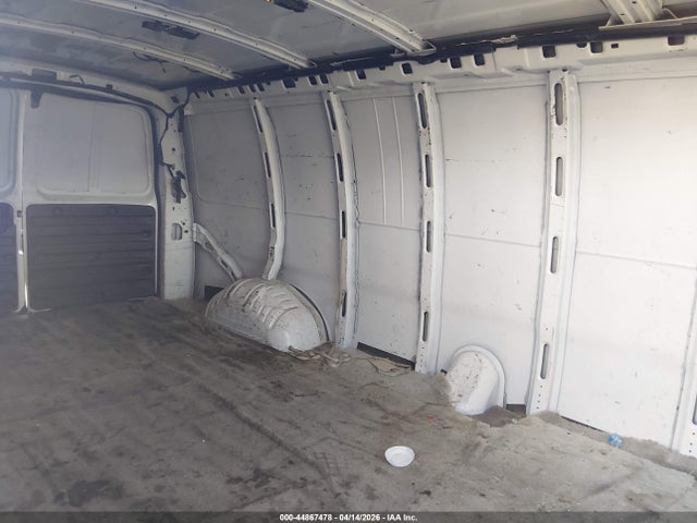 Chevrolet Express 2500 Work Van 2017 1GCWGBFF0H1176372 Image 8