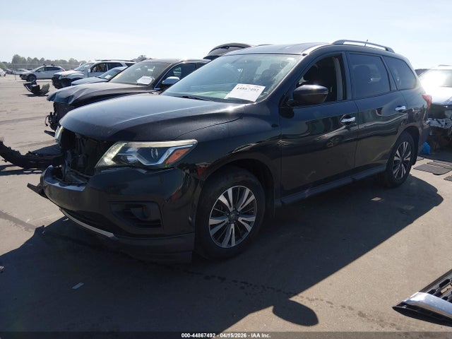 Продажа на аукционе авто 2017 Nissan Pathfinder S, vin: 5N1DR2MM8HC913238, номер лота: 44867492