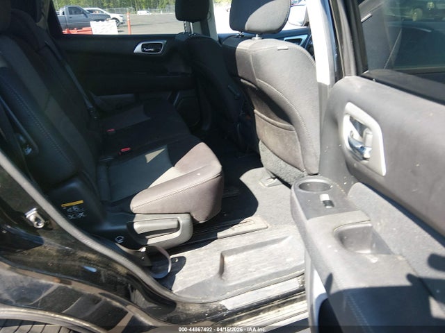 Продажа на аукционе авто 2017 Nissan Pathfinder S, vin: 5N1DR2MM8HC913238, номер лота: 44867492