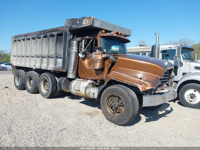 44867526 :رقم المزاد ، 1M2P267C5SM022031 vin ، 1995 Mack 600 Rd600 مزاد بيع