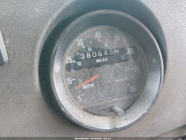 44867526 :رقم المزاد ، 1M2P267C5SM022031 vin ، 1995 Mack 600 Rd600 مزاد بيع