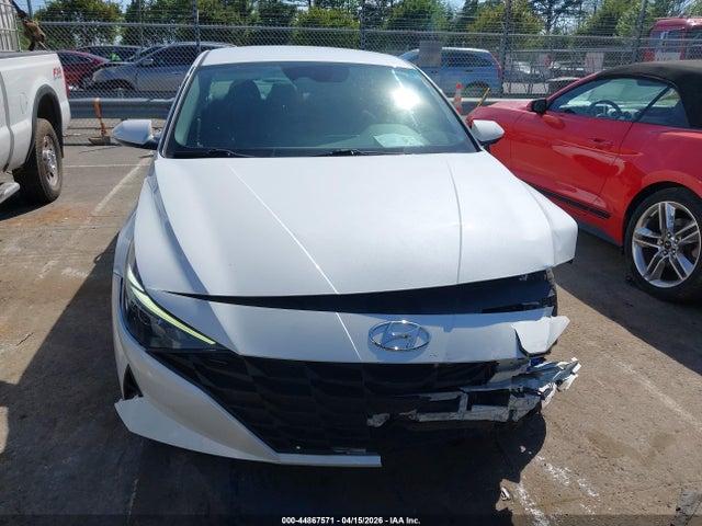 44867571 :رقم المزاد ، 5NPLM4AG3NH072468 vin ، 2022 Hyundai Elantra Sel مزاد بيع