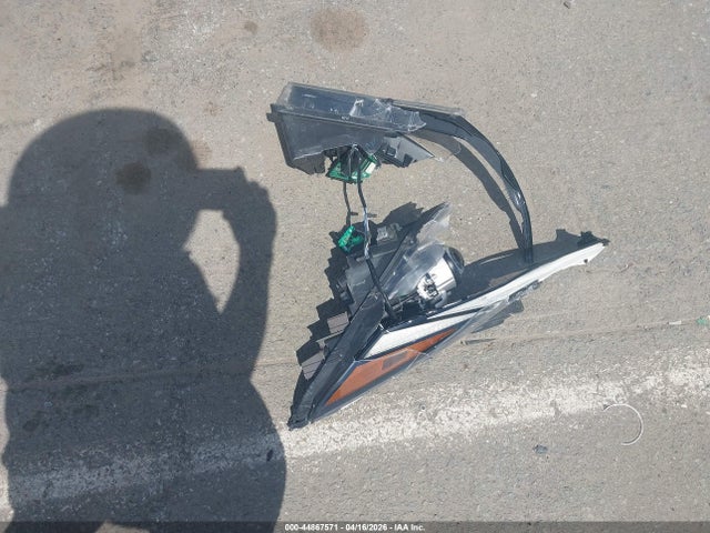 44867571 :رقم المزاد ، 5NPLM4AG3NH072468 vin ، 2022 Hyundai Elantra Sel مزاد بيع