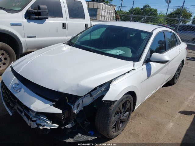 44867571 :رقم المزاد ، 5NPLM4AG3NH072468 vin ، 2022 Hyundai Elantra Sel مزاد بيع