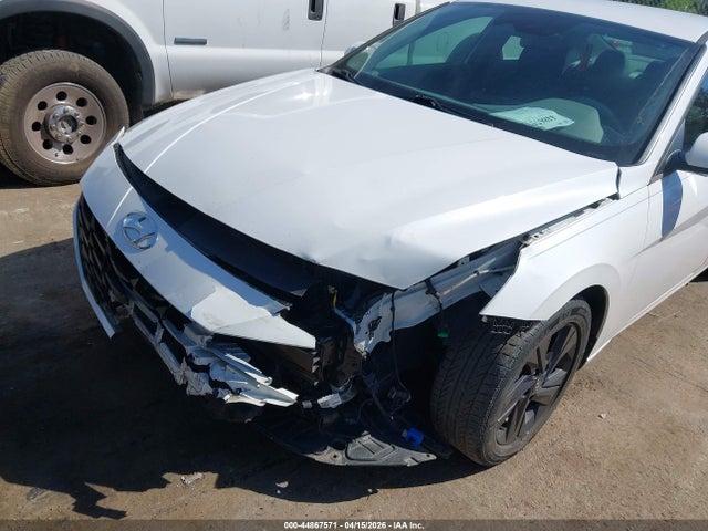 44867571 :رقم المزاد ، 5NPLM4AG3NH072468 vin ، 2022 Hyundai Elantra Sel مزاد بيع