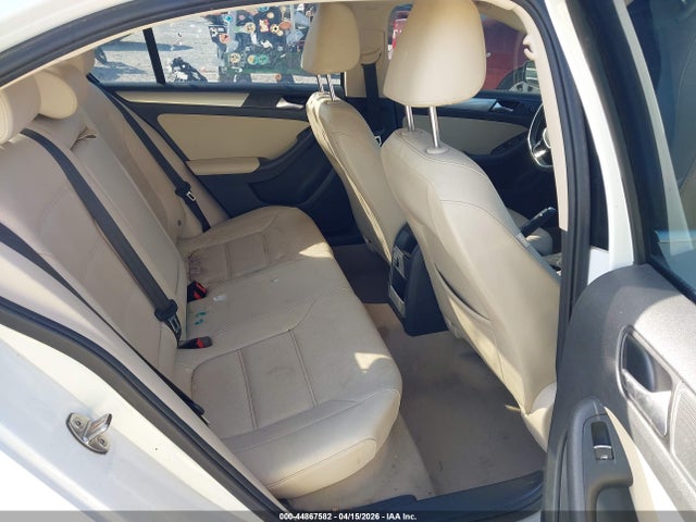 3VWD67AJXGM319720 Volkswagen Jetta 1.4t Se