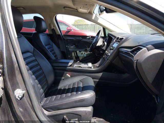 44867593 :رقم المزاد ، 3FA6P0CD3KR144557 vin ، 2019 Ford Fusion Sel مزاد بيع