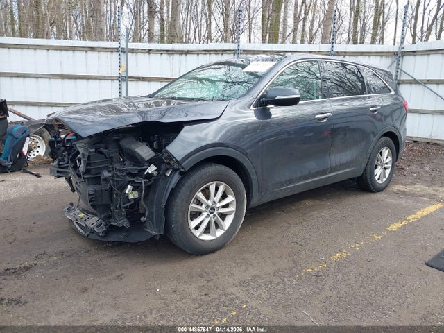 Продаж на аукціоні авто 2019 Kia Sorento 2.4l Lx, vin: 5XYPG4A31KG537399, номер лоту: 44867647