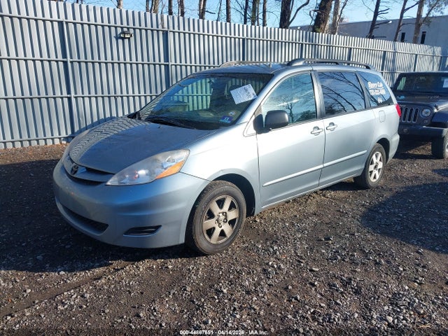 2010 TOYOTA SIENNA 5TDKK4CC8AS320715 Photo 1